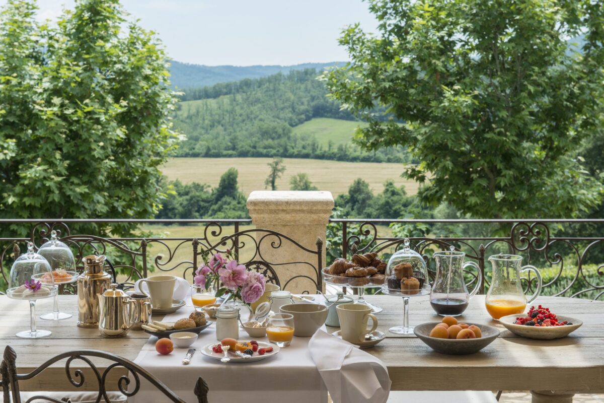 8.Santo Pietro Grand Suite balcony breakfast